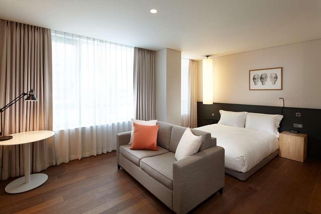 Shilla Stay Seocho Gangnam Station Сеул Номер фото