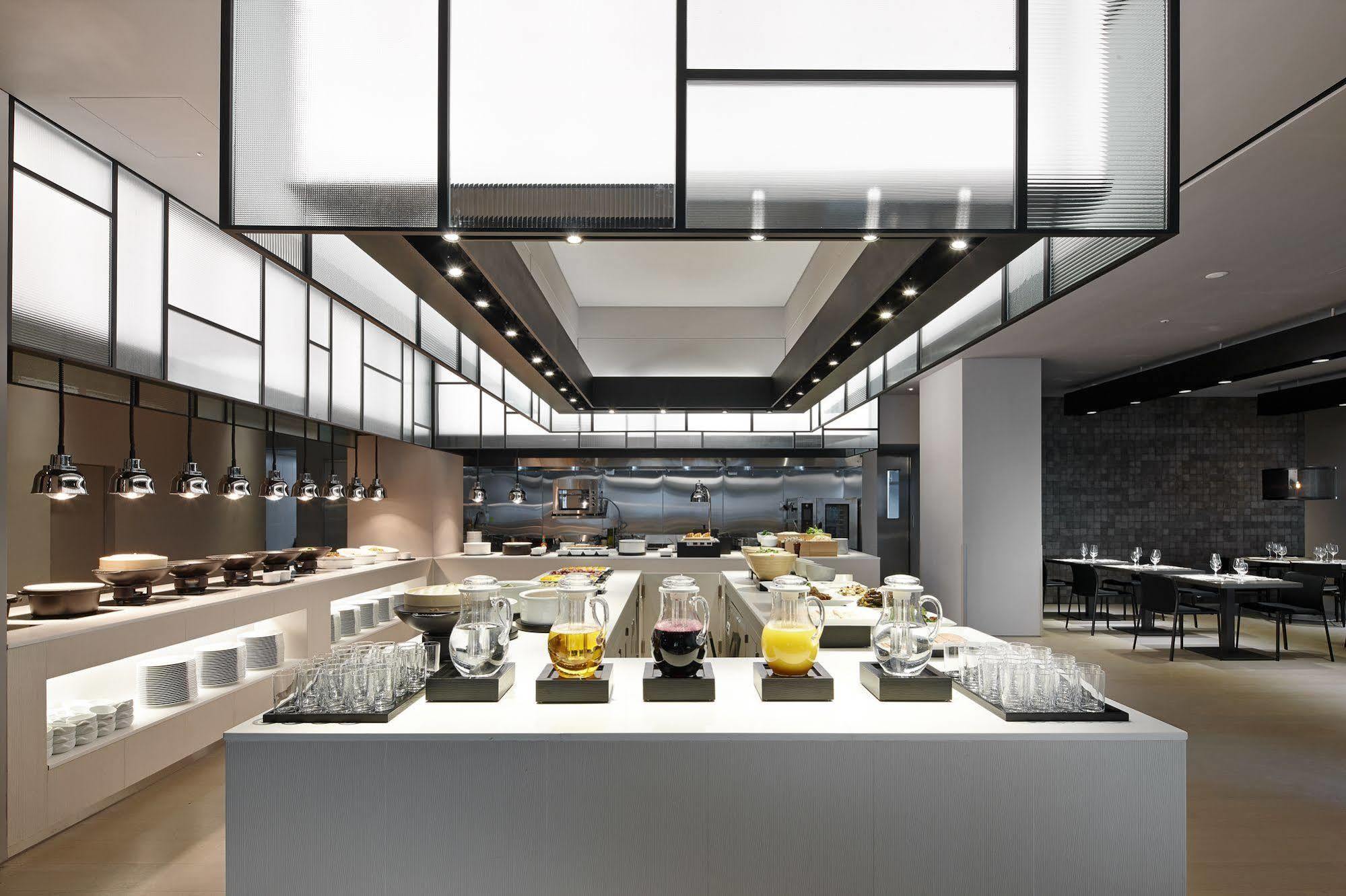 Shilla Stay Seocho Gangnam Station Сеул Экстерьер фото