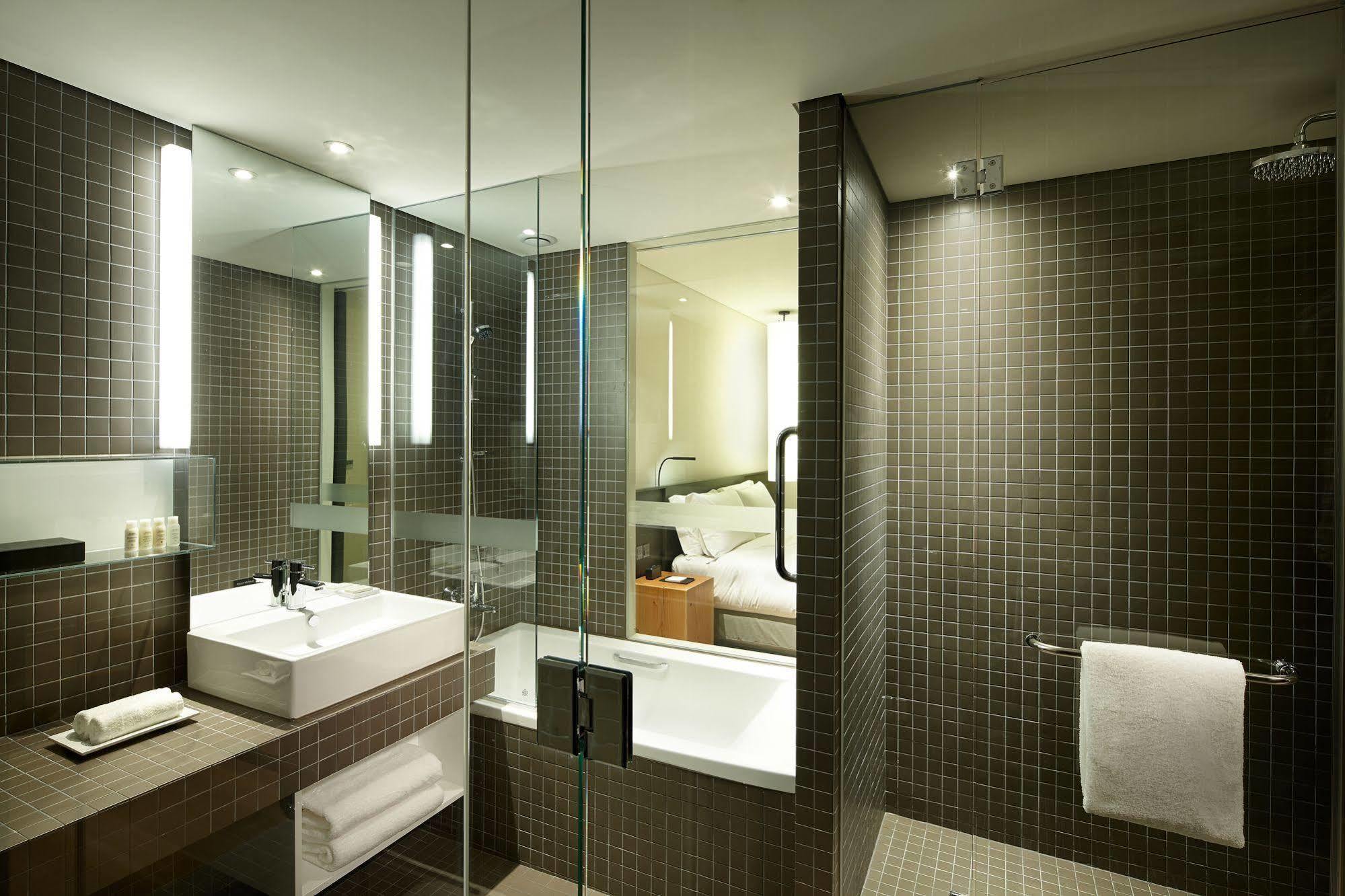 Shilla Stay Seocho Gangnam Station Сеул Экстерьер фото